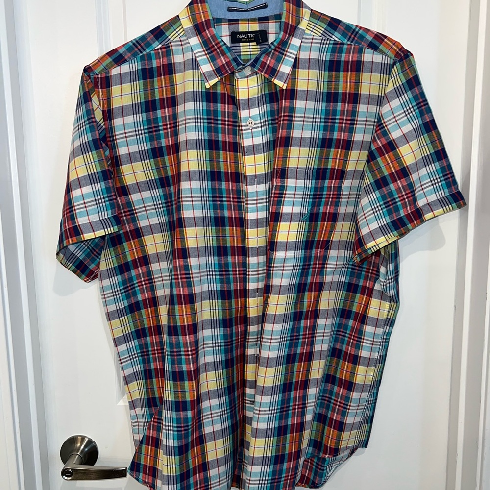 Nautica Red and Blue Casual Button Down Shirt size Large